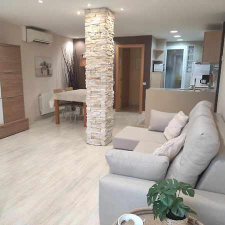 Apartamento En Viladecans Cerca Del Aeropuerto Esterno foto