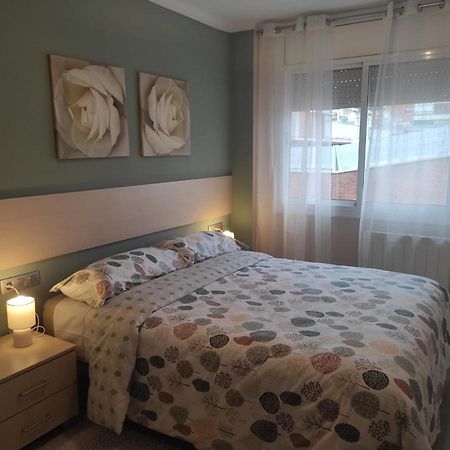 Apartamento En Viladecans Cerca Del Aeropuerto Esterno foto