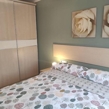 Apartamento En Viladecans Cerca Del Aeropuerto Esterno foto
