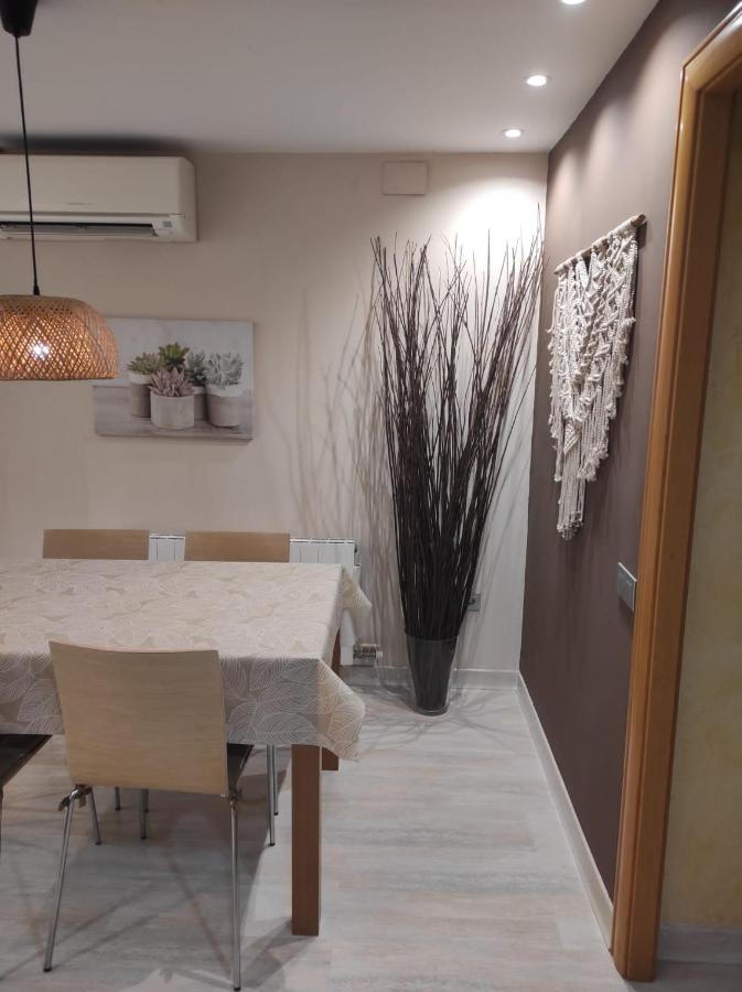 Apartamento En Viladecans Cerca Del Aeropuerto Esterno foto