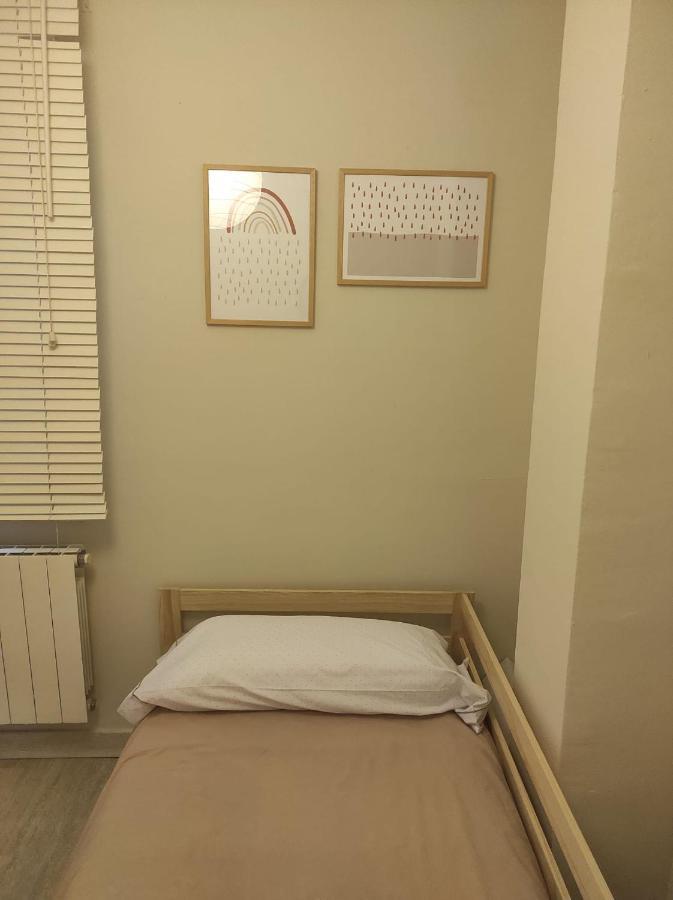 Apartamento En Viladecans Cerca Del Aeropuerto Esterno foto