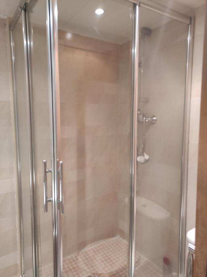 Apartamento En Viladecans Cerca Del Aeropuerto Esterno foto