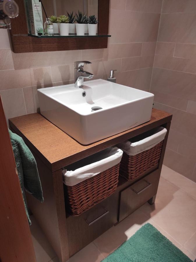 Apartamento En Viladecans Cerca Del Aeropuerto Esterno foto