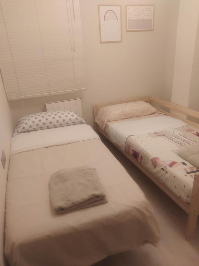 Apartamento En Viladecans Cerca Del Aeropuerto Esterno foto